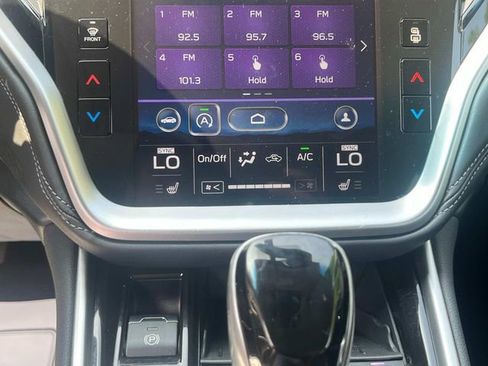 Used 2022 Subaru Outback Limited XT image 19