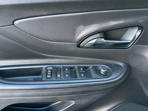 Used 2019 Buick Encore Preferred image 12