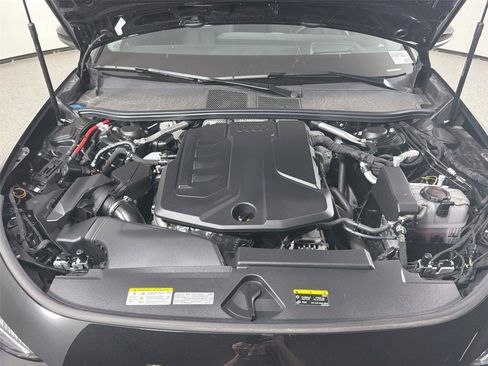 Used 2025 Audi A5 2.0T Premium Plus w/ Premium Plus AWD/4WD image 30