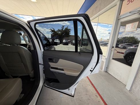 Used 2014 Ford Edge Limited w/ Driver Entry Package FWD image 17