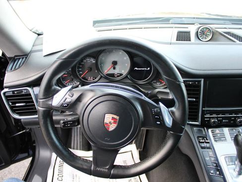 Used 2013 Porsche Panamera S image 26