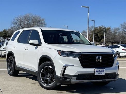 Certified 2025 Honda Pilot EX-L image 2