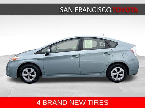 Used 2012 Toyota Prius Three FWD image 2