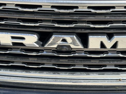 Used 2022 RAM 1500 Limited AWD/4WD image 15