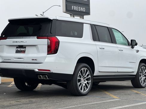 New 2026 GMC Yukon XL Denali w/ Denali Reserve Package image 5