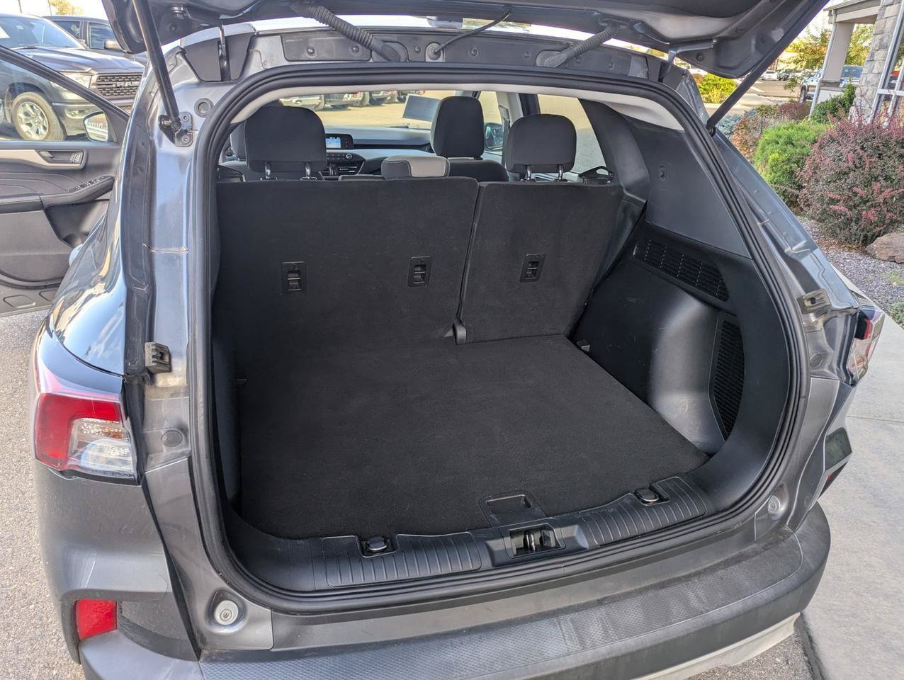 Used 2022 Ford Escape S AWD/4WD image 25