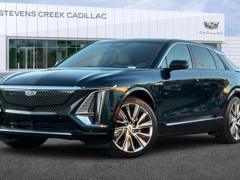 Certified 2025 Cadillac Lyriq Luxury w/ Nappa Leather Package image 7