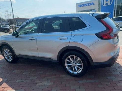 Used 2025 Honda CR-V EX-L image 8