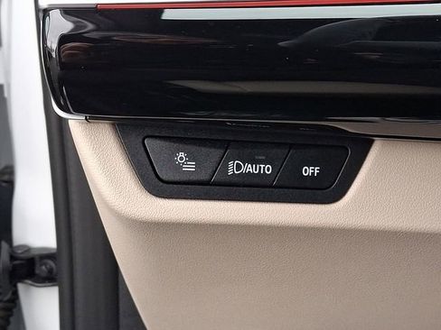 Used 2025 BMW X1 xDrive28i w/ Convenience Package image 29