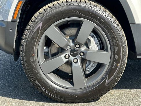 New 2026 Land Rover Defender 110 S image 12