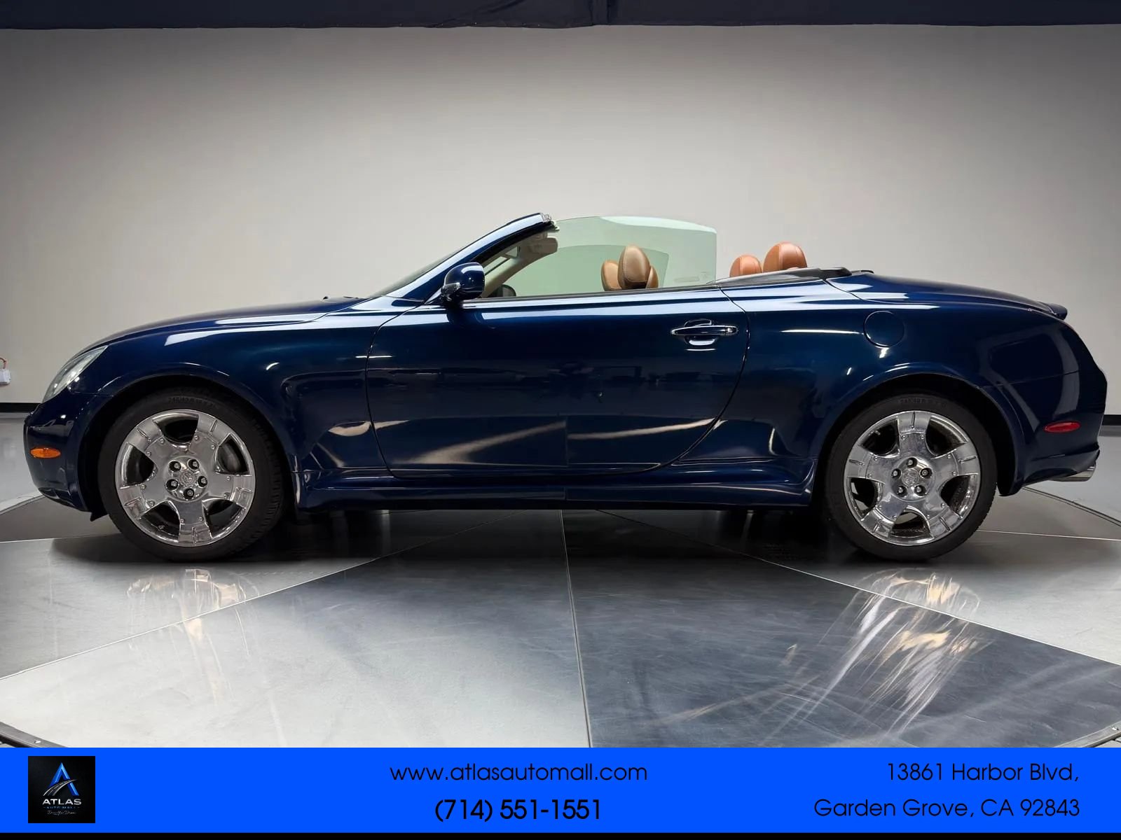 Used 2004 Lexus SC 430 Convertible w/ Preferred Accessory Pkg RWD image 4