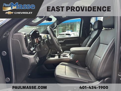 Used 2025 Chevrolet Silverado 1500 High Country w/ High Country Premium Package AWD/4WD image 19