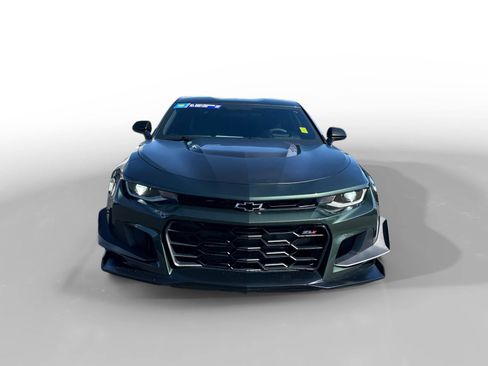 Used 2020 Chevrolet Camaro ZL1 RWD image 8