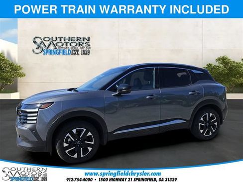 Used 2025 Nissan Kicks SR AWD/4WD image 1
