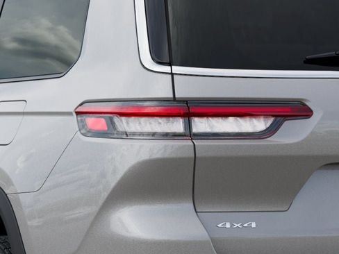 New 2026 Jeep Grand Cherokee L Laredo AWD/4WD image 9