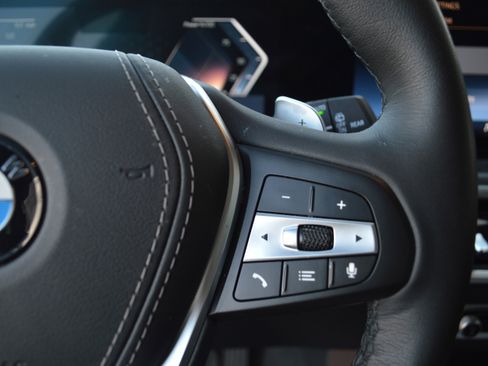 Certified 2025 BMW X5 sDrive40i w/ Premium Package image 16