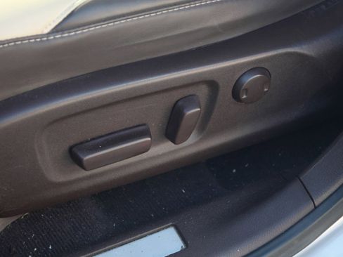 Used 2017 Lexus RX 350 FWD w/ Premium Package image 32