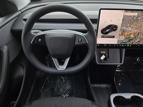 Used 2026 Tesla Model Y AWD image 14