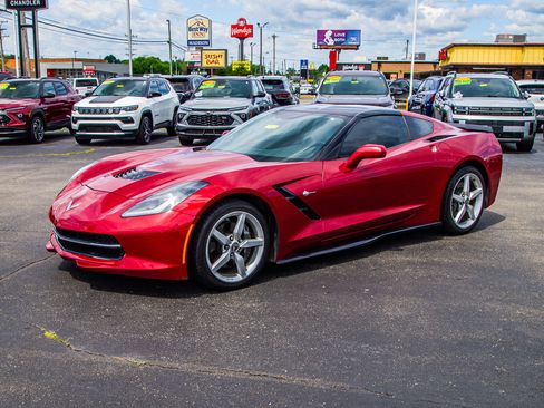 Used 2014 Chevrolet Corvette Stingray Coupe RWD image 3