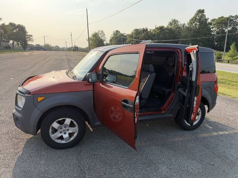 Used 2005 Honda Element EX image 3