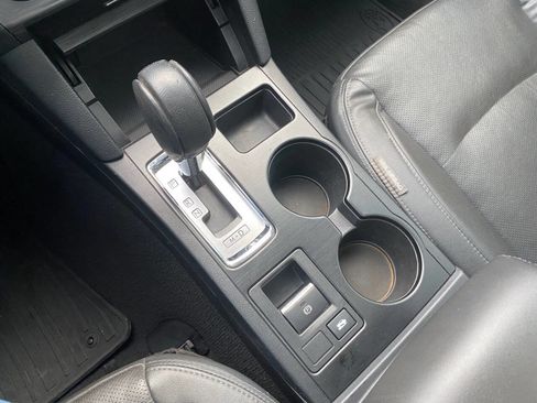 Used 2017 Subaru Legacy 2.5i Limited image 17