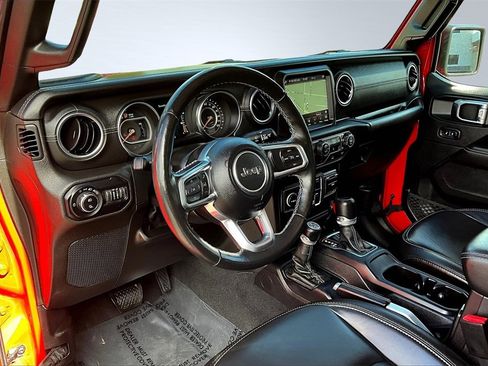 Used 2021 Jeep Gladiator Overland w/ Popular Equipment Package image 14