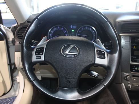 Used 2013 Lexus IS 250 RWD image 11