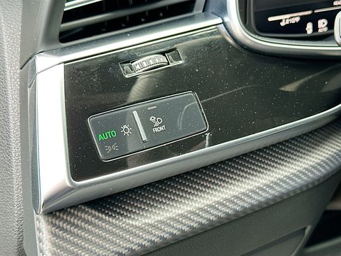 Used 2024 Audi RS Q8 w/ Black Optic Package AWD/4WD image 10