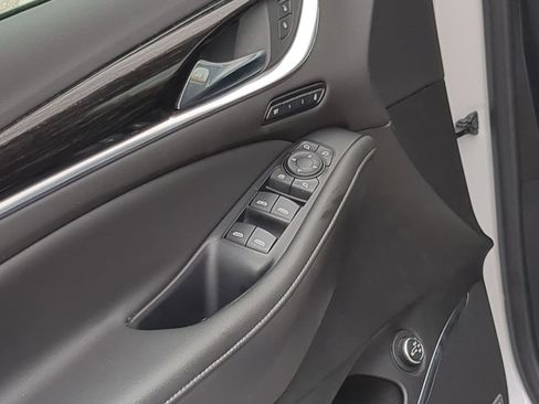 Used 2021 Buick Enclave Avenir w/ Avenir Technology Package image 13