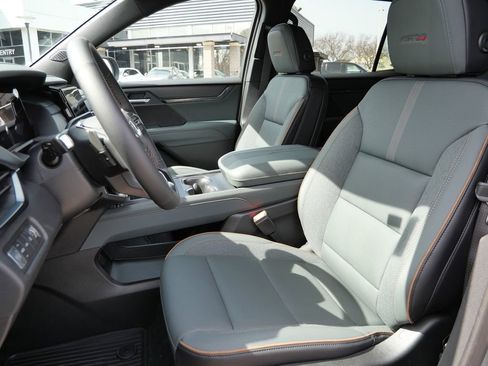 New 2026 GMC Acadia AT4 w/ Luxury Package AWD/4WD image 38