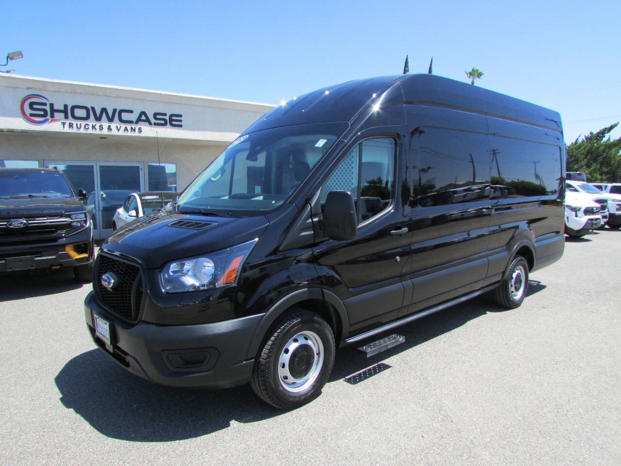 Used 2023 Ford Transit 250 148 High Roof Extended w/ Load Area Protection Package RWD image 4