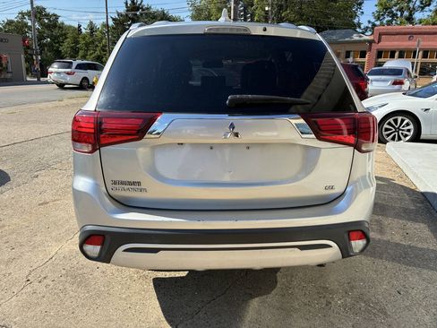 Used 2019 Mitsubishi Outlander SEL FWD image 6