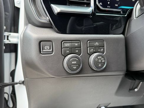 New 2026 Chevrolet Silverado 1500 LT Trail Boss w/ Convenience Package II AWD/4WD image 24