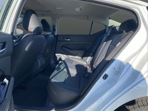 New 2025 Nissan Altima 2.5 SR w/ SR Premium Package image 28