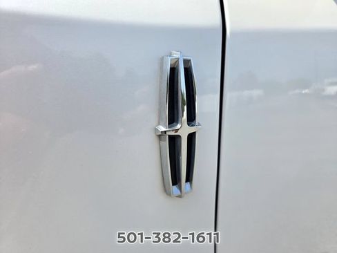 Used 2014 Lincoln MKX FWD w/ Equipment Group 101A image 26