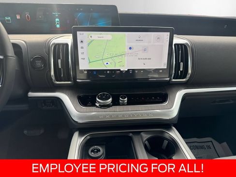 New 2026 Ford Expedition Max Platinum w/ Platinum Ultimate Package AWD/4WD image 12