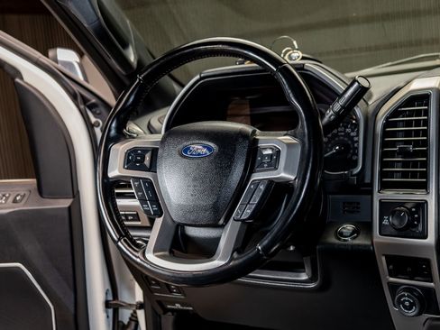 Used 2020 Ford F350 Platinum image 17