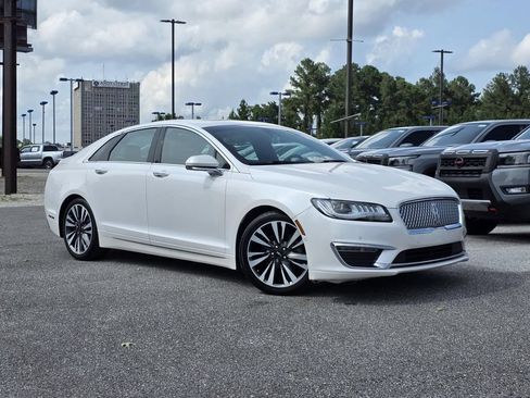 Used 2020 Lincoln MKZ Reserve w/ Elements Package FWD image 2
