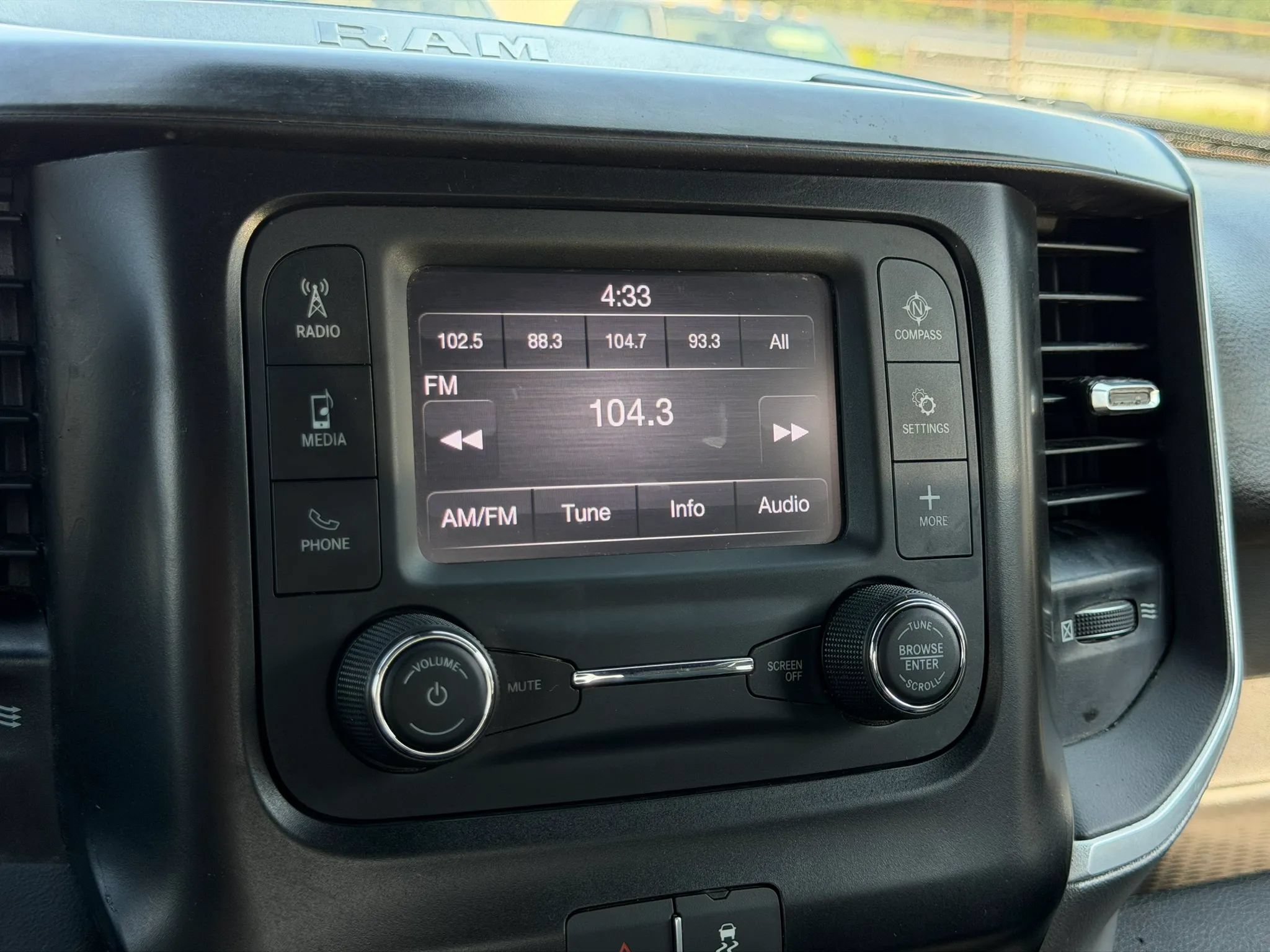 Used 2021 RAM 2500 Big Horn AWD/4WD image 40