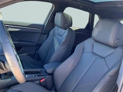New 2025 Audi Q3 2.0T Premium image 11