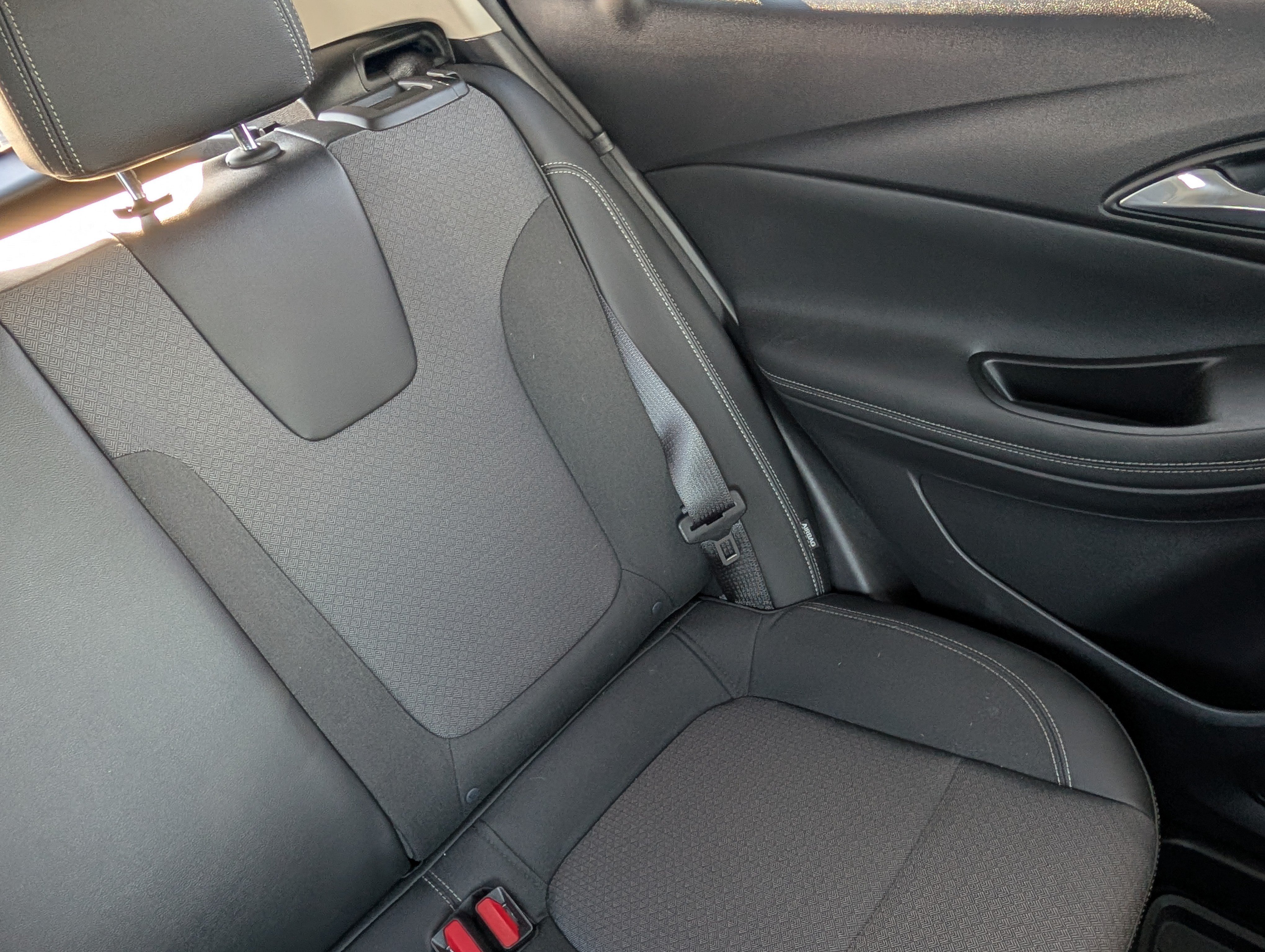 Used 2021 Buick Encore GX Preferred w/ Cold Weather Comfort Package AWD/4WD image 14