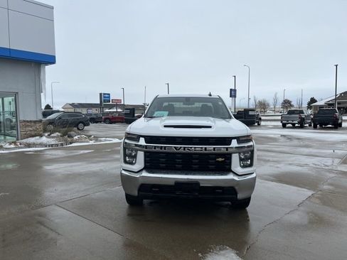 Used 2020 Chevrolet Silverado 2500 LT image 2