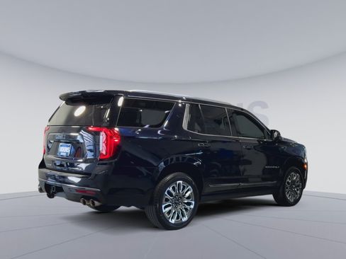 Used 2023 GMC Yukon Denali Ultimate AWD/4WD image 11