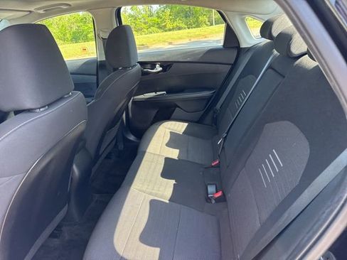 Used 2019 Kia Forte S w/ S Premium Package image 13