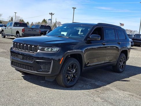 New 2026 Jeep Grand Cherokee L 4WD image 4