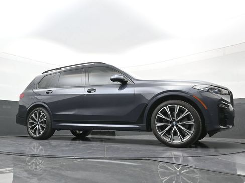 Used 2022 BMW X7 M50i AWD/4WD image 24