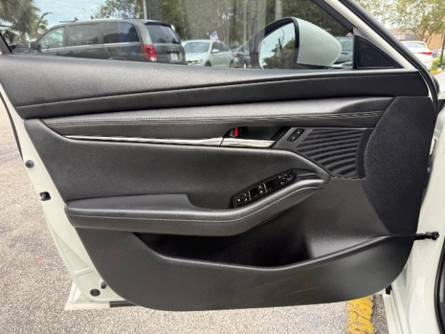 Used 2024 MAZDA MAZDA3 s FWD image 18