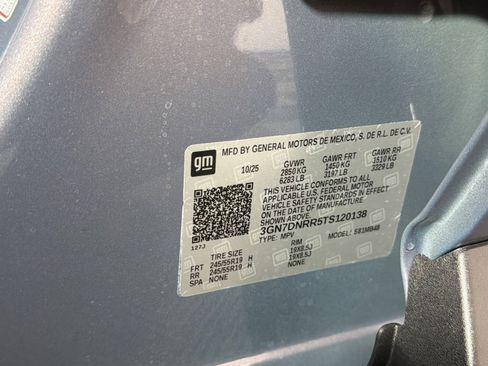 New 2026 Chevrolet Equinox EV LT image 28