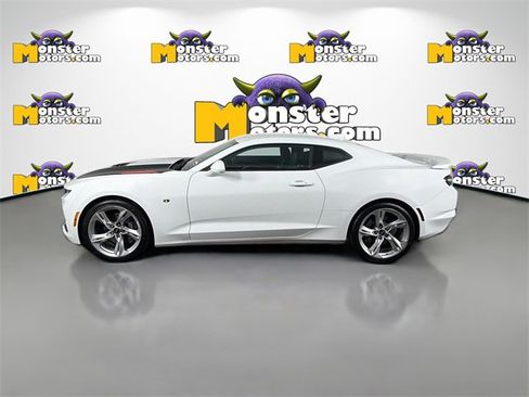 Used 2020 Chevrolet Camaro SS image 8