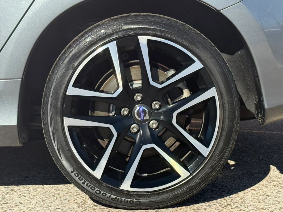 Used 2017 Volvo S60 T5 Dynamic FWD image 26